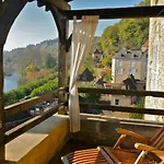 Mont Joie Tatil Evi