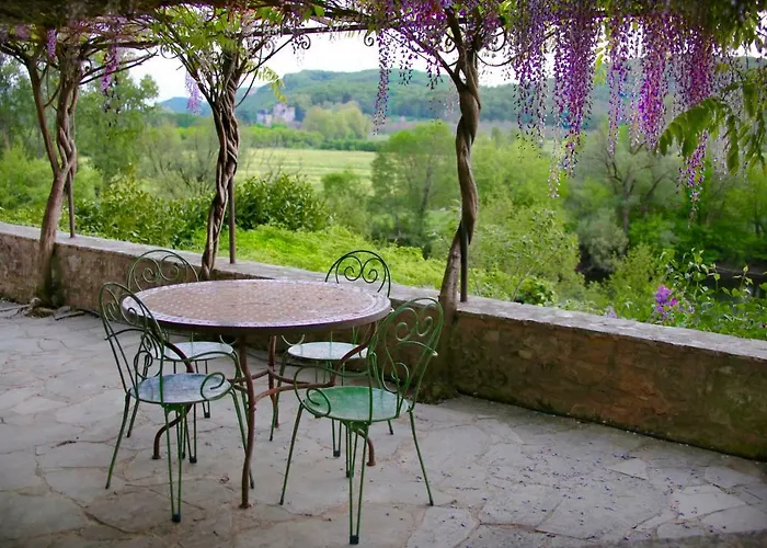 Mont Joie בית נופש ביינאק-אה-סאזנאק